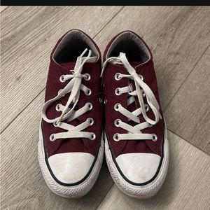 Converse Size 6 women’s